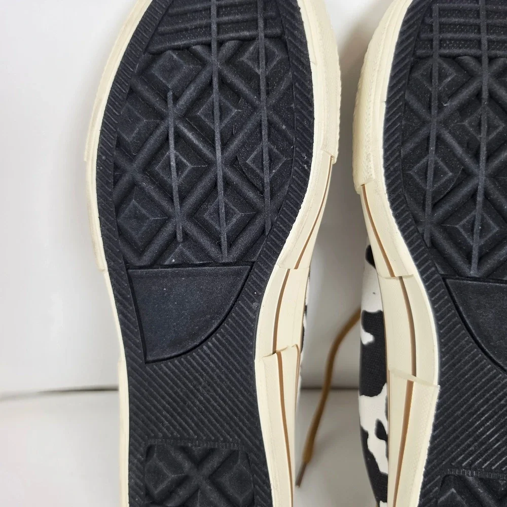 Very G‎ Driana Cow Print Sneakers Womens Size 10 Canvas Lace Up Casual Shoes